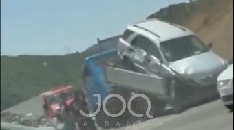 Karrotreci del nga rruga në aksin Librazhd–Elbasan,&hellip;
