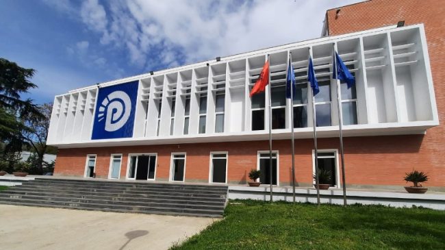 PD zgjedh kryetaren e Këshillit Kombëtar, emrat&hellip;