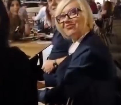 Shqiptarët protestojnë, socialistët luajnë murlan në Strasburg