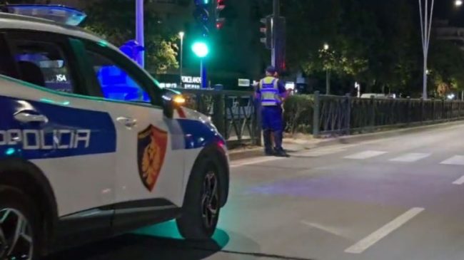 ‘Porche’-i në Vlorë përplas një vajzë te&hellip;