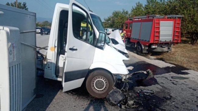 Përplasje tragjike në Greqinë veriore, vdesin nënë&hellip;