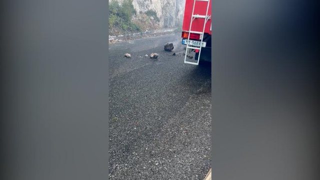 Pas flakëve, rrezik i ri për zjarrfikësit&hellip;
