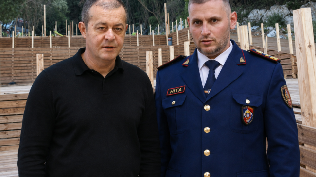 Karaburuni i zaptuar nga gllabëruesit, Neri dhe&hellip;