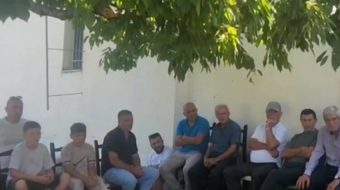 Banorët e Fierzës: Jemi 100 km larg&hellip;