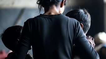 “Kam tre fëmijë dhe kërkoj vetëm një&hellip;