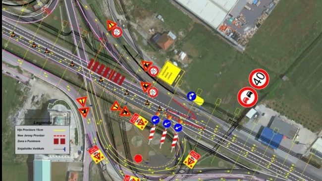 Bllokohet autostrada Tiranë-Durrës më 14 dhe 15&hellip;