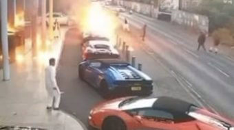 Panik në dasmë, Lamborghini dhe McLaren digjen&hellip;