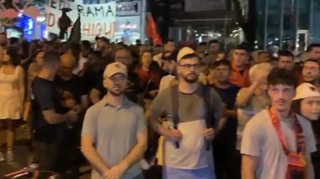 Protestuesit i shkojnë Agasit te Drejtoria e&hellip;