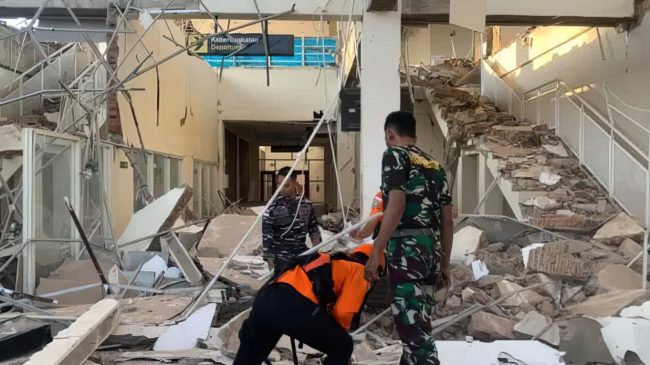 Tërmeti 7.7 ballë në Indonezi: Shkon në&hellip;