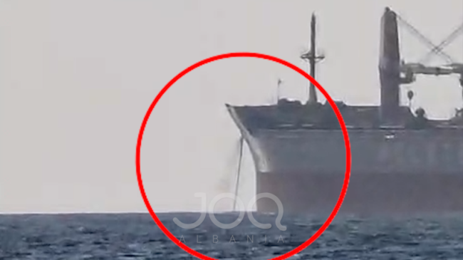 Çfarë derdhi në det kjo anije mallrash&hellip;