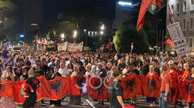 Dita e 71-të e protestës, qytetarët nisin&hellip;