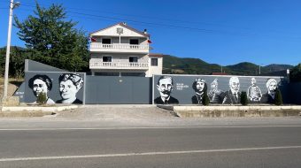 Artisti përjetëson fytyrat e historisë shqiptare në&hellip;