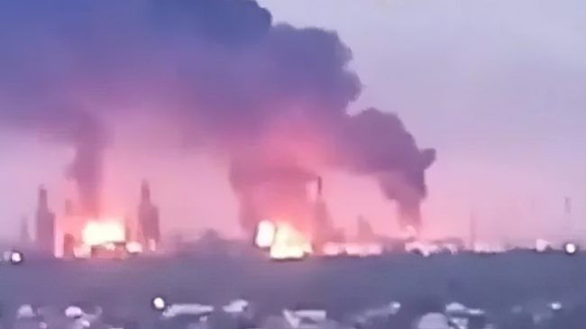 Ukraina sulmon rafinerinë e naftës në Krasnodar&hellip;