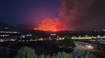 Zjarri në Dajt merr “rrugët”: Flakët i&hellip;