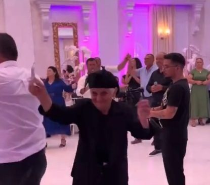 Gjyshja e gëzuar ‘derdh’ pensionin ‘lumë’ në&hellip;