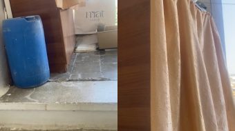 Hyrja e pallatit kthehet në vendgrumbullim mbeturinash,&hellip;