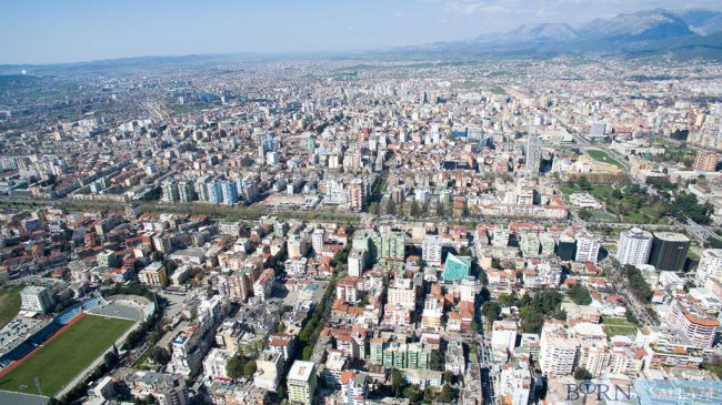 Në Shqipëri duhen 15.7 vite të ardhura&hellip;