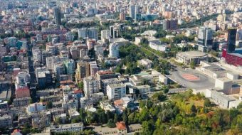 Çmimet e banesave dhe kreditë, rrezikohet stabiliteti&hellip;