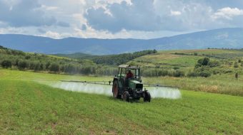 Fermerët shqiptarë nën presion! Prodhimi shtrenjtohet, importet&hellip;
