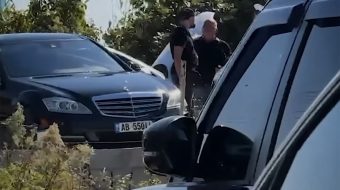 Plumba drejt Mercedesit në Lezhë: I riu&hellip;