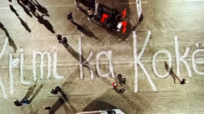 “Krimi ka kokë”, mesazhi që protestuesit i&hellip;