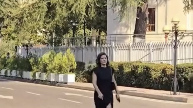 Zeqineja çmend Tironën me look-un e ri