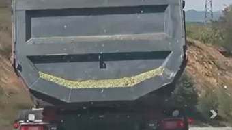 “Kamioni qarkullon pa asnjë kusht sigurie”/ Ngarkesa&hellip;