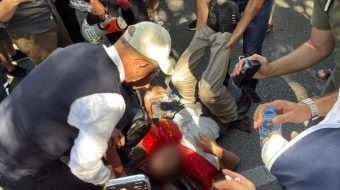 Protestuesit përplasen me policinë, humb ndjenjat i&hellip;