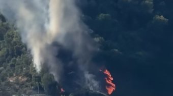 Zjarr në Prush të Tiranës, flakët përfshijnë&hellip;