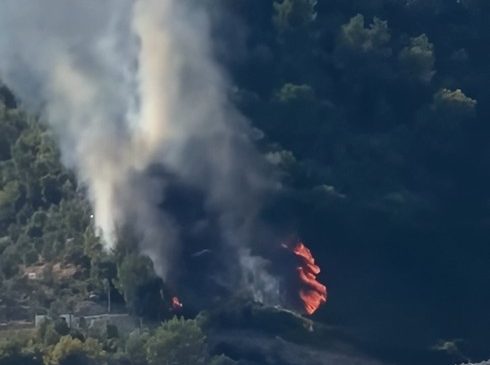 Zjarr në Prush të Tiranës, flakët përfshijnë&hellip;