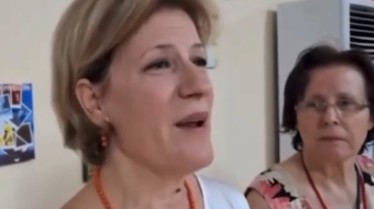 Vargje kushtuar Enver Hoxhës në Bibliotekën e&hellip;