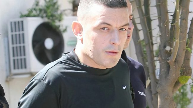 Asnjë gjurmë nga Alket Rizai, pala greke&hellip;