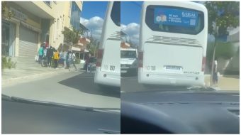 Autobusi me shtetas nga India zbarkon në&hellip;