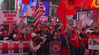 “Mora Fjalë” në Times Square pas dënimit&hellip;