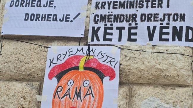 Studentët i përgjigjen Ramës: S’ka dialog, vetëm&hellip;