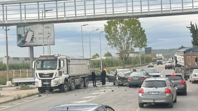 Aksident i rëndë në rrugën e Rinasit,&hellip;