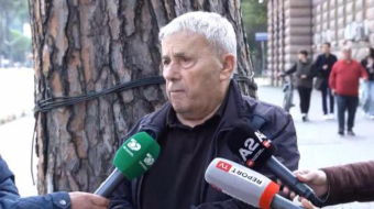 Hiqet pllaka përkujtimore e Aleks Nikës, xhaxhai:&hellip;