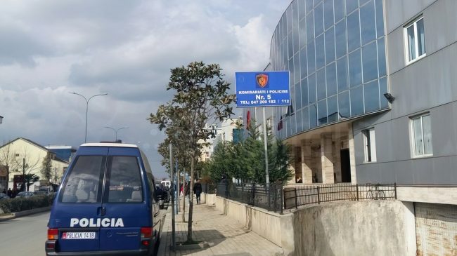 Vrasje me armë zjarri në Kamëz, ekzekutohen&hellip;