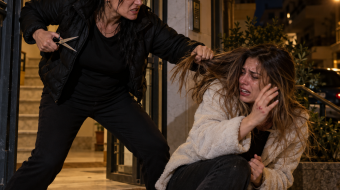 Greqi: Shqiptarja i shkon në banesë partneres&hellip;