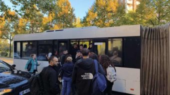Kaos në linjën “Tirana e Re”: Autobusët&hellip;