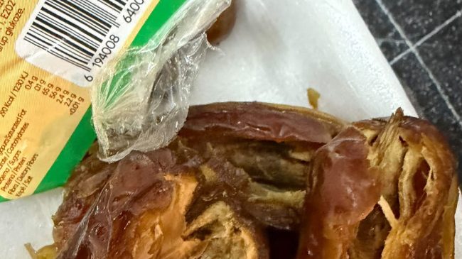 “Bleva hurma të thata, dolën me larva&hellip;