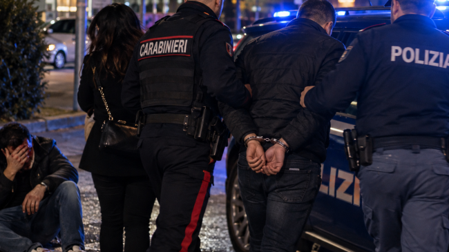 Itali: Dhunuan një person dhe i vodhën&hellip;