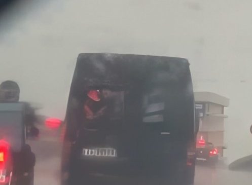 Për ku është nisur furgoni me sirianë?
