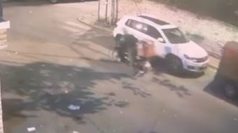 Burri me kapuç vjedh i vjedh motorin&hellip;