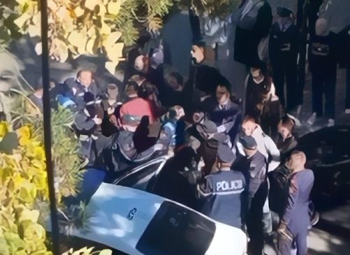 Policia Kenos me dorë të hekurt, ndalon&hellip;