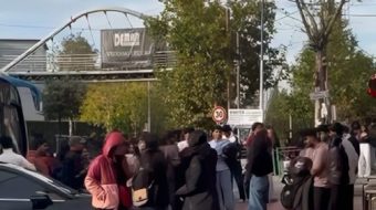Për studentët s’ka vende, ‘kolonia’ e indianëve&hellip;