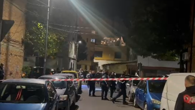 Policia ndryshon pistën për 46-vjeçarin e gjetur&hellip;