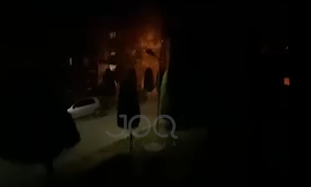 Protestuesit marshojnë drejt Qytetit Studenti: Nuk jeni&hellip;