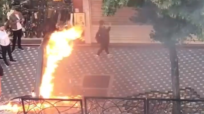 Tirana në flakë, i vihet zjarri një&hellip;