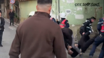 Policia tërheq zvarrë të riun si të&hellip;